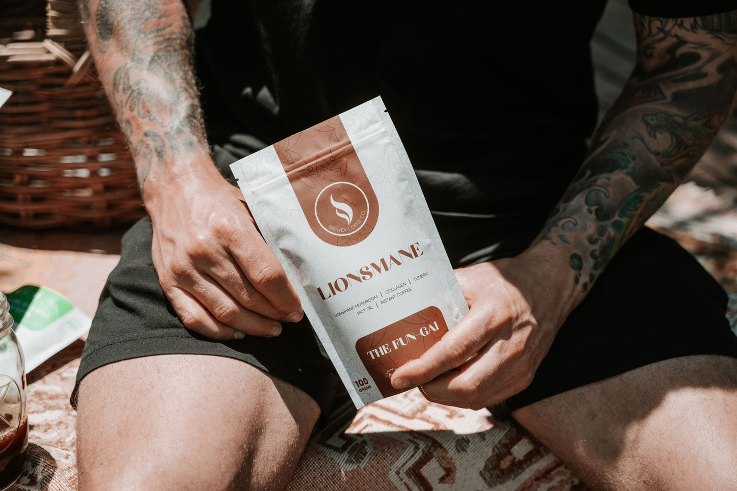 Hands holding The Fun-Gai lion's mane coffee
